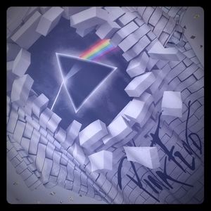 Silky Pink Floyd  Dark Side of the Wall Tshirt